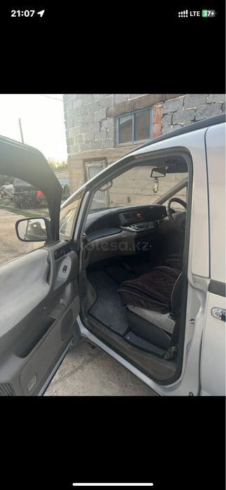 Тойота естима люсида 2.2 дизель