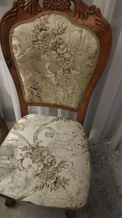 Столик для стола