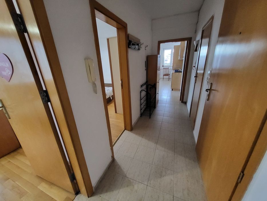 Дава се под наем Тристаен апартамент в Варна, Център - 95 кв.м за 408 € - Снимка #6