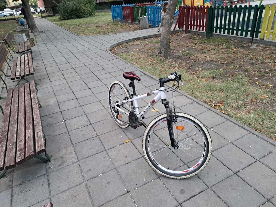 Велосипед 24 инча като ново