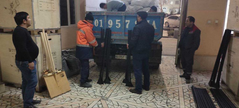 Ледокол(Ледоруб , муз ёргич), Лопата железная универсальная