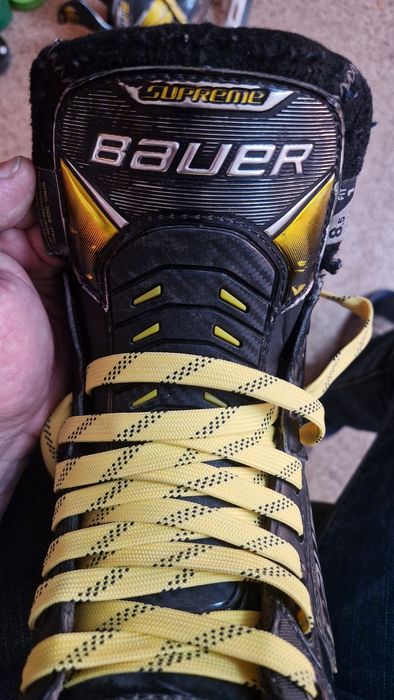 Коньки хоккейные