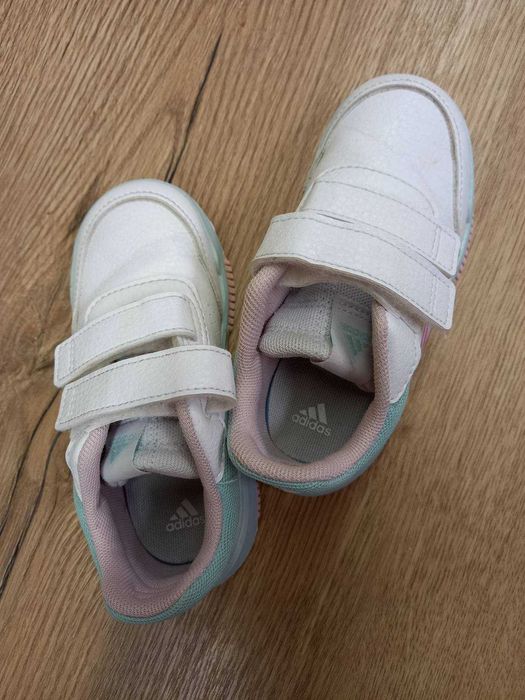 Детски обувки  Адидас