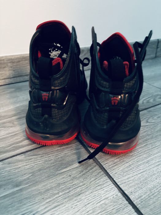 Lebron nike marimea 38