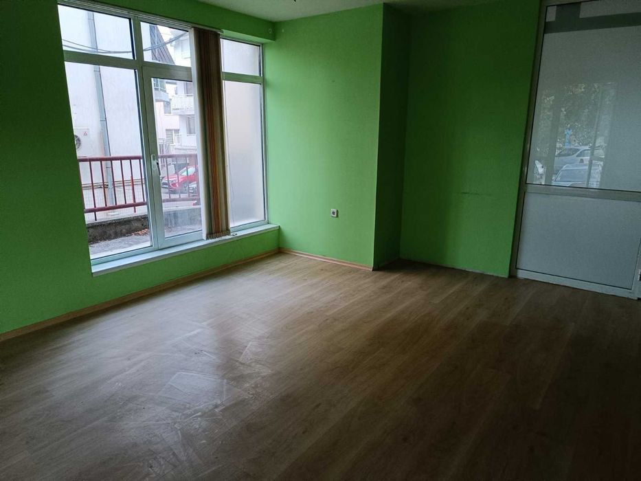 Офис- Магазин под наем