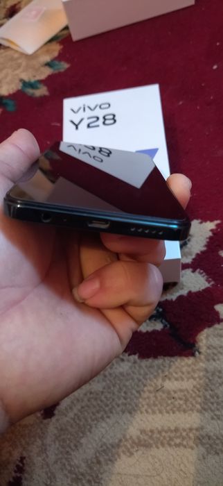 Vivo Y28 с документами б.у.