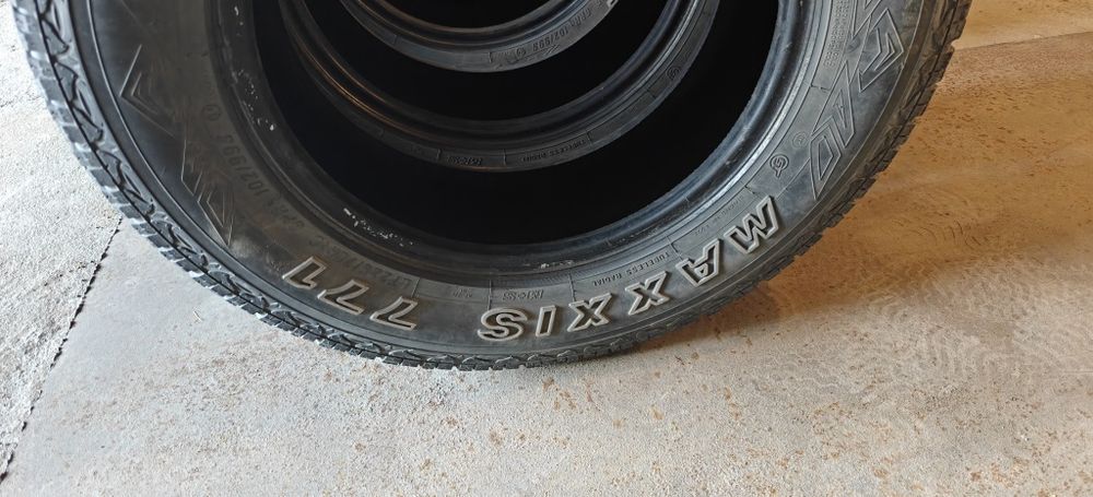 Колеса покрышки 225/70R16