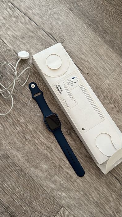 Часы Apple watch 7