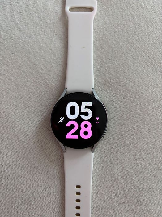 Samsung watch 5/44mm