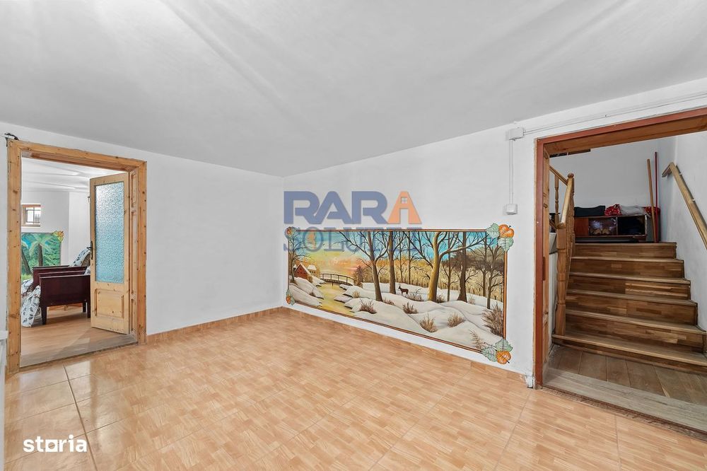 Vilă cu 6 dormitoare, 2 garaje, anexe multiple - 2076 mp teren
