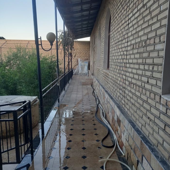 ховлининг ярми сотилади