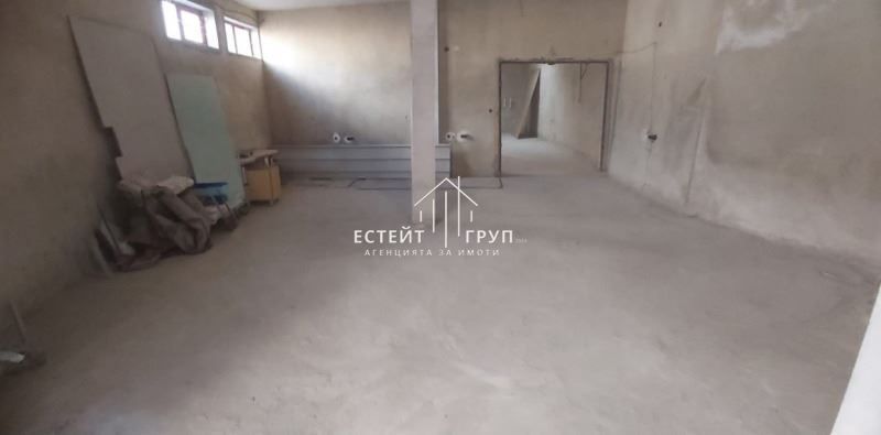 Дава се под наем Склад в Варна, Изгрев - 150 кв.м за 510 € - Снимка #2