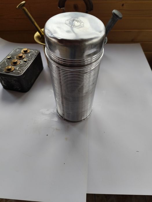 Camera foto Welta, sifoane vechi, fier calcat cu aburi, termos, telefo