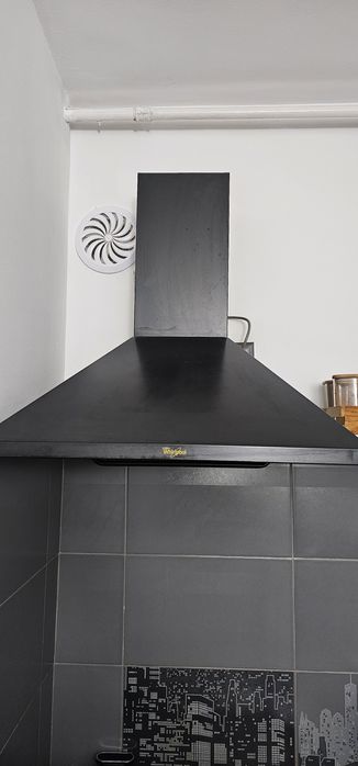 Hotă Wirlpool impecabilă