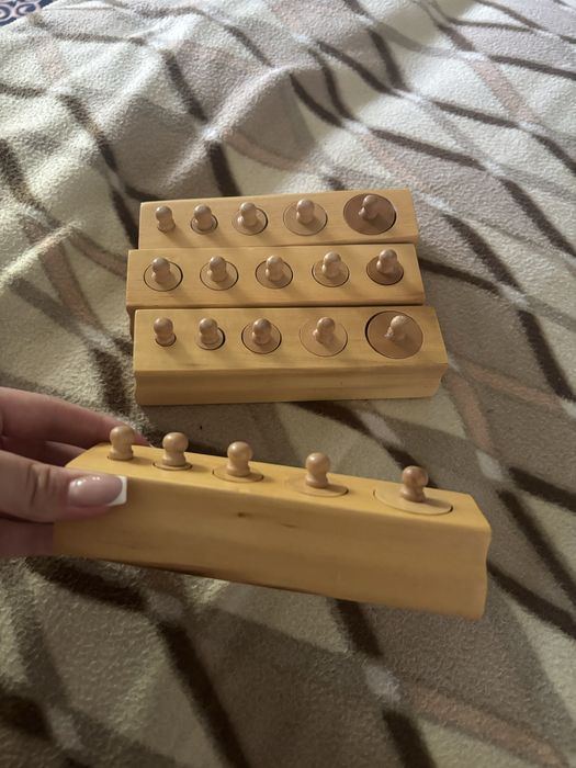 Развивающие игрушки Монтессори