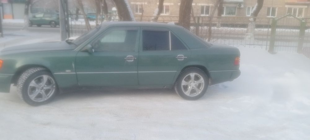 Продам мерс 124 в отличном состоянии