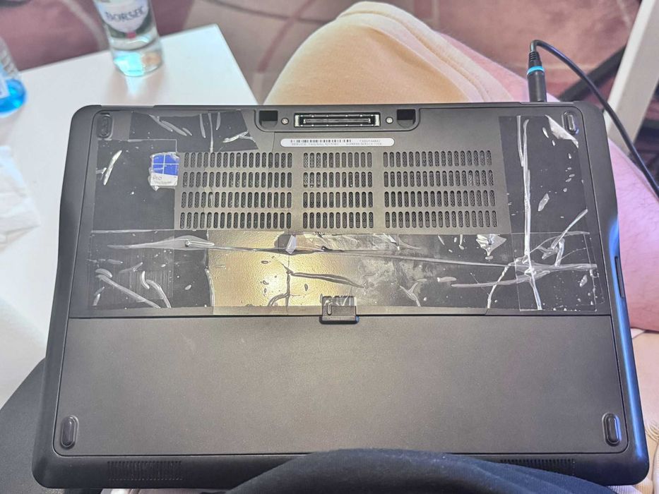 Ultrabook Dell Latitude E7450 cu procesor Intel® Core™ i7-5600U