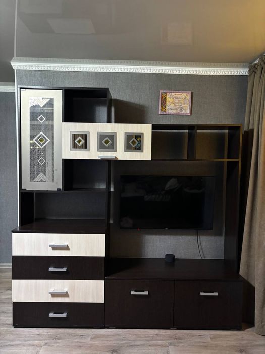 Шкаф стенка, в хорошем состояние