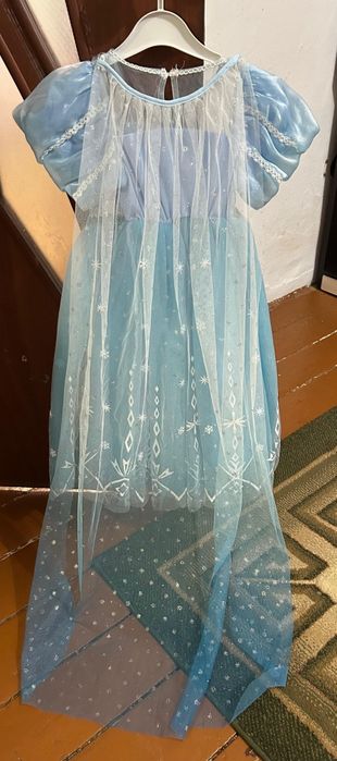 Платье Эльзы с аксессуарами