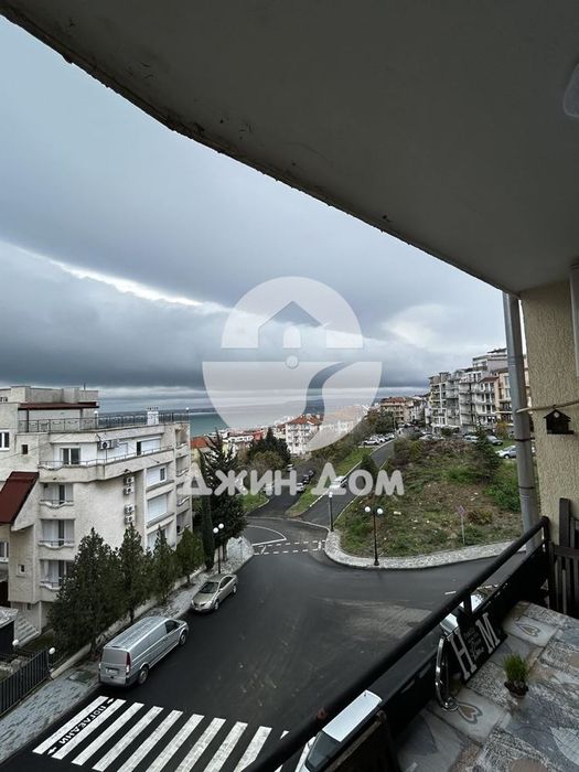 Тристаен апартамент с ГЛЕДКА КЪМ МОРЕТО и БЕЗ ТАКСА ПОДДРЪЖКА в гр. С