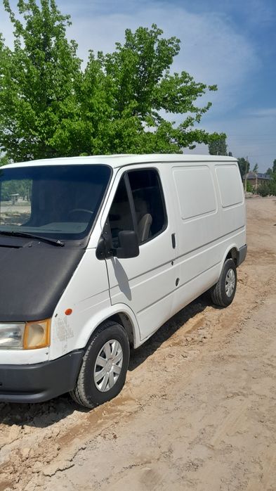 Ford Transin sotiladi