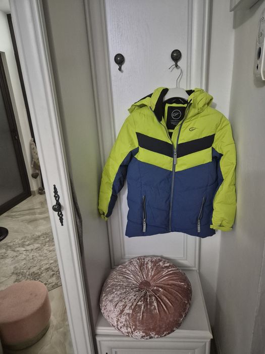 Geaca ski 134 140 noua fara eticheta luata din afara calitativa
