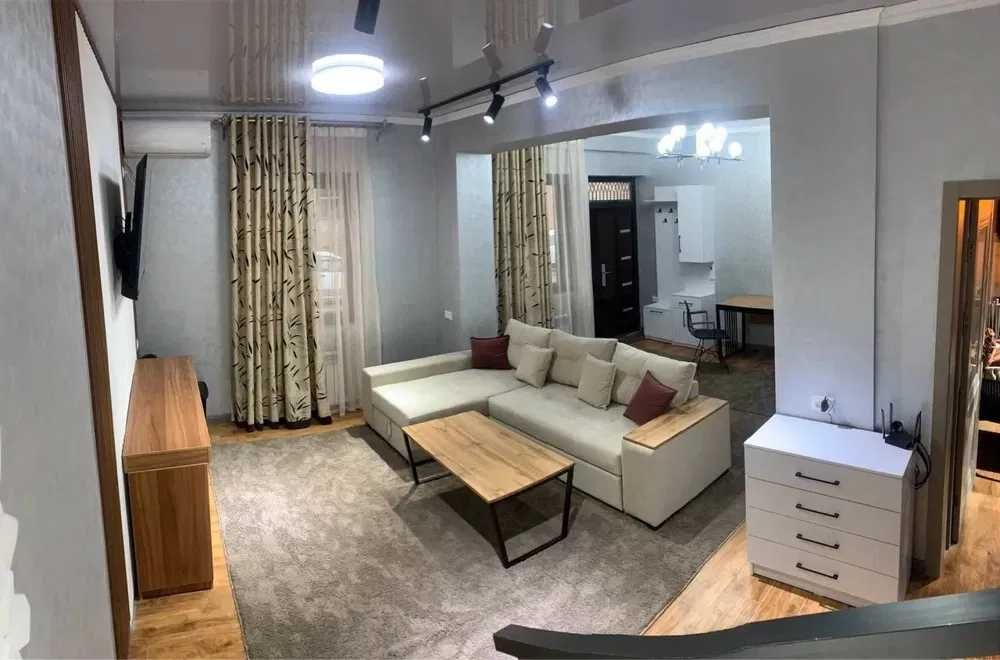 Сдаётся в аренду коттедж в Мирабадском районе современная Неоклассика