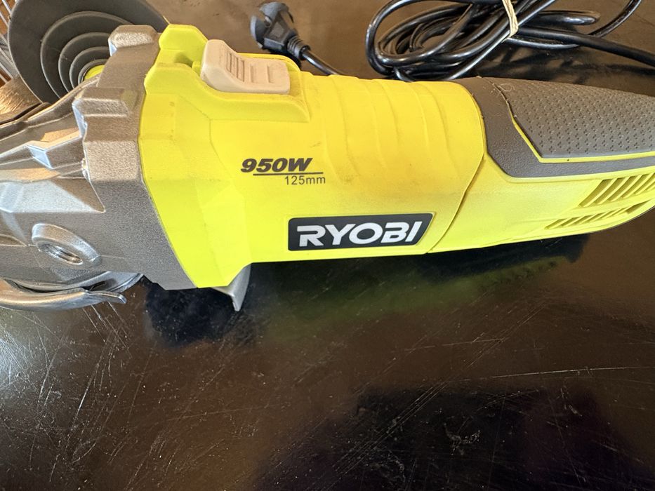 Нов ъглошлайф Ryobi RAG950-125 [950W -125mm]