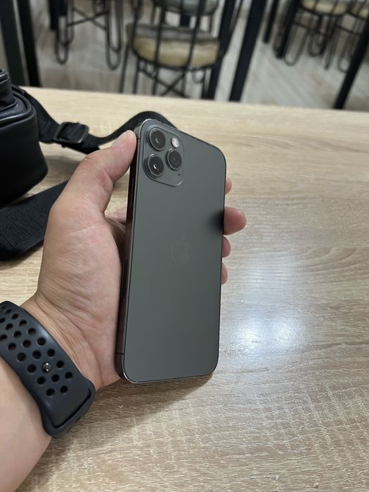 iPhone 12 pro 128gb..