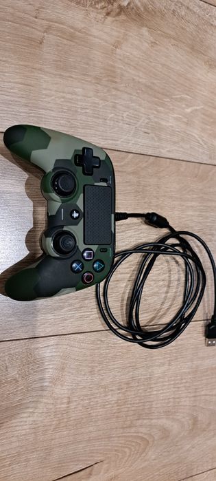 Controller camo Nacon pentru Playstation 4 si PC