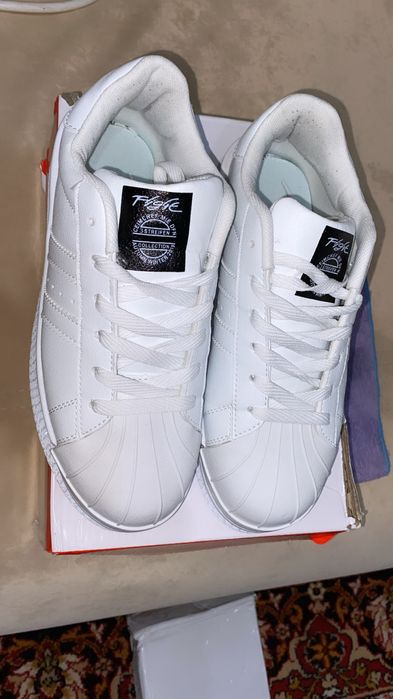 Крассовки продам