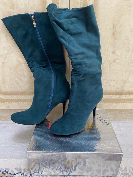 Продаётся женская обувь!