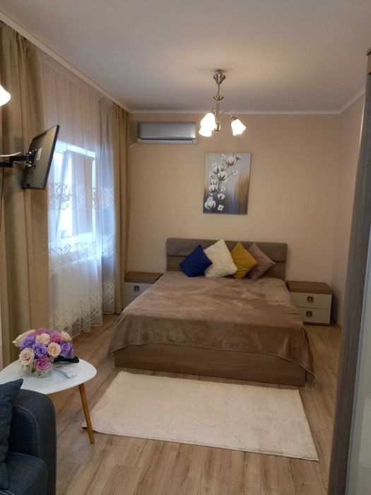 Garsonieră dublă de închiriat - Univ. Ovidius (bd. Mamaia)