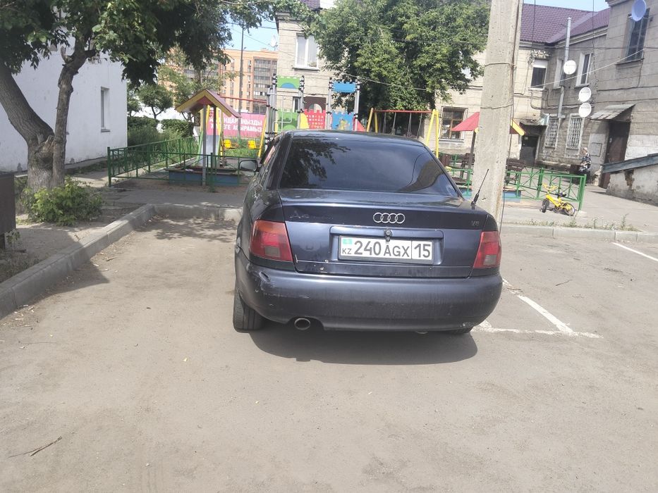 Продам ауди а4. Б5