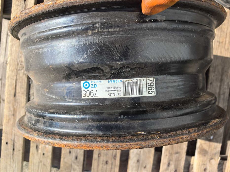 15 цола 4 х 100 мм Дачия / Рено - 6 Инча / ЕТ 50