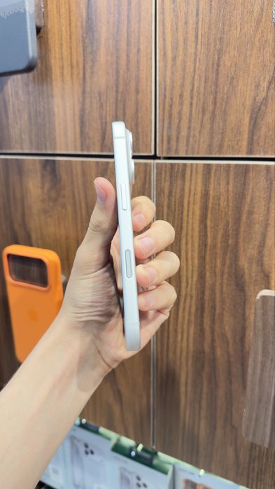 iphone 17 pro naxtka