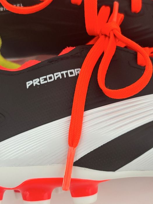 Ghete de fotbal adidas predator marime 40
