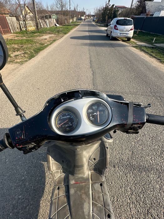 Vand scuter 2t hyosung sf50 racing