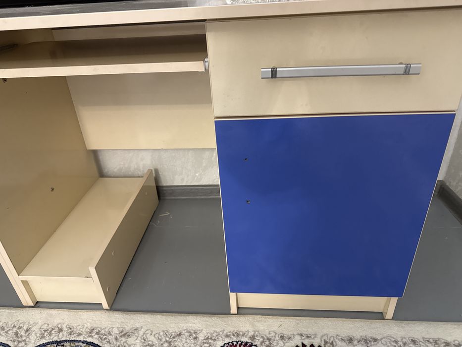 Продаю свой компьютерный стол