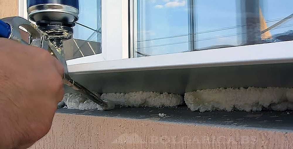 Външни универсални прозоречни PVC первази Vilo-бял