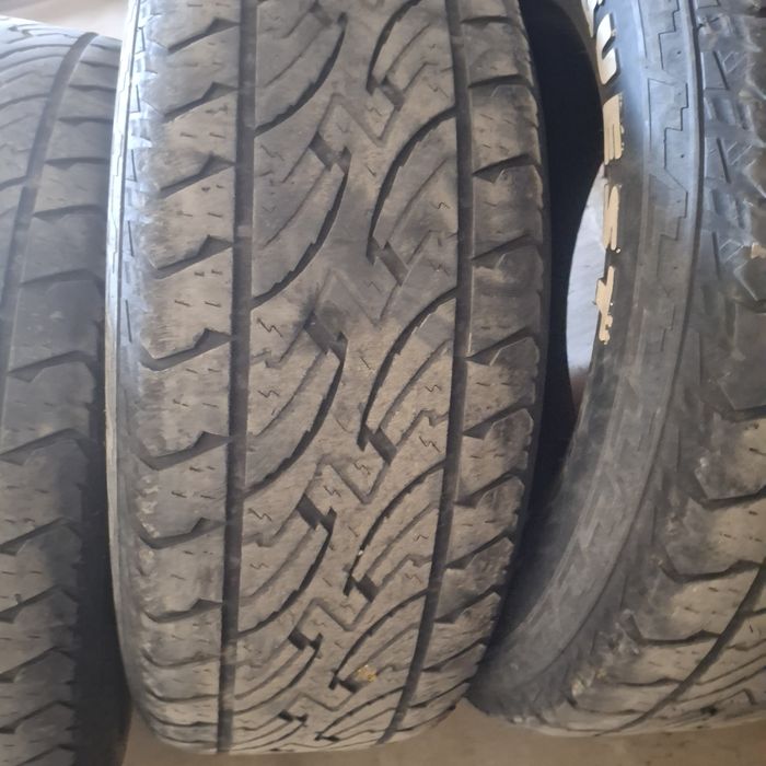 Продам резину лето 265/65/17
