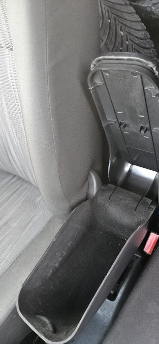 Cotiera Dacia docker