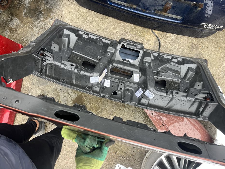 Капак,багажник Peugeot 3008