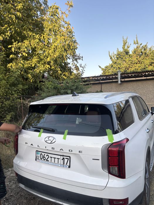 Лобовой стекло Toyota