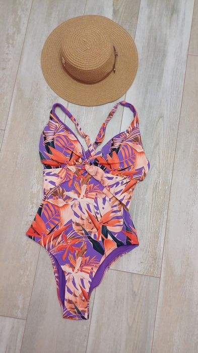 Цял бански Размер 48