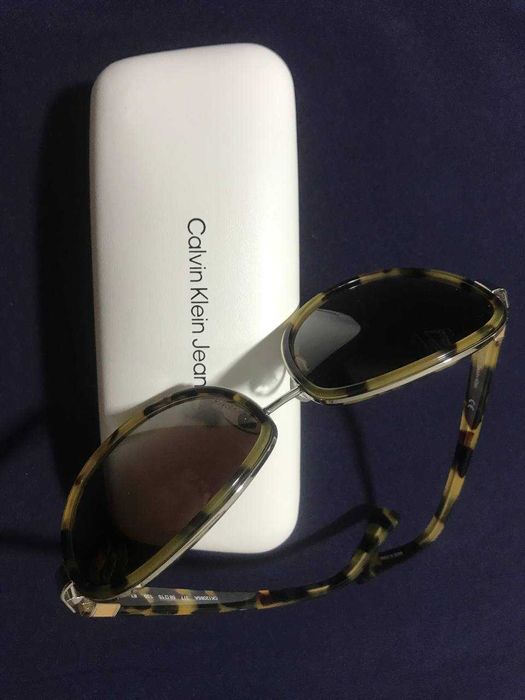 CALVIN KLEIN. Изысканные женские очки-бабочка