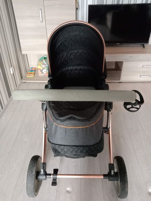 Продам детскую коляску