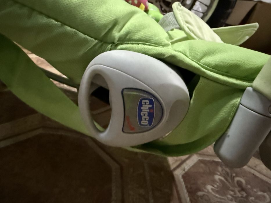 Chicco Кресло-качалка Mia Bouncer