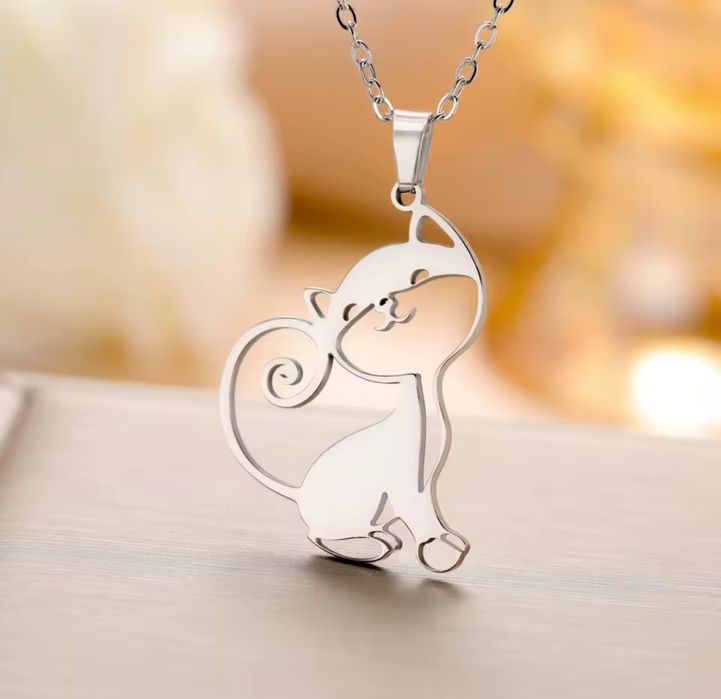 Дамско колие със синджирче