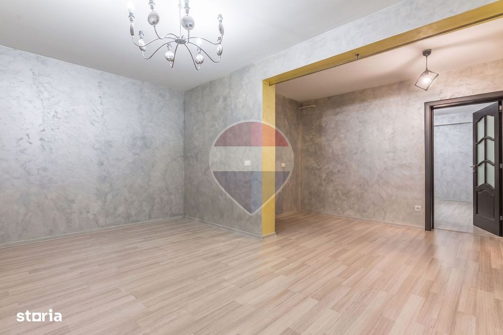 Apartament cu 3 camere, grădină proprie+loc de parcare- Str. Luminii